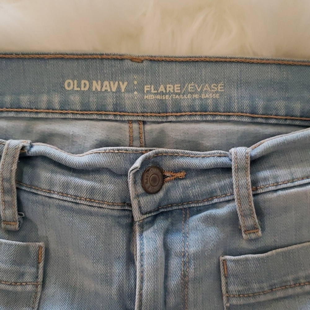 EUC Old Navy flare Jeans sz8 - Picture 2 of 4